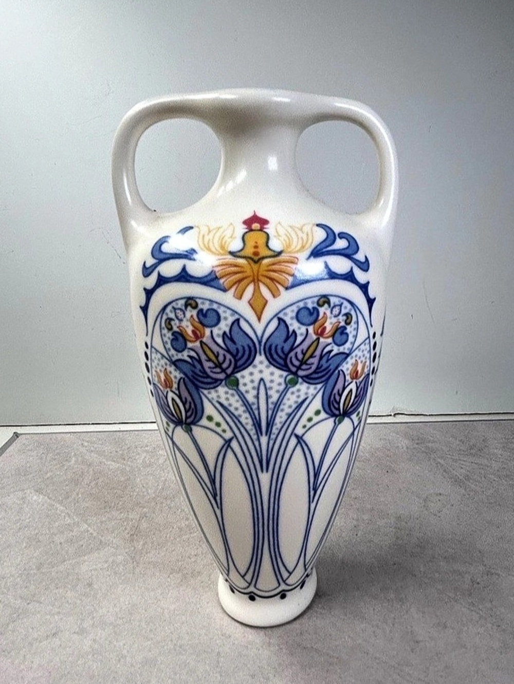 Royal Goedewaagen Amata Floral Ceramic Vase in White & Blue